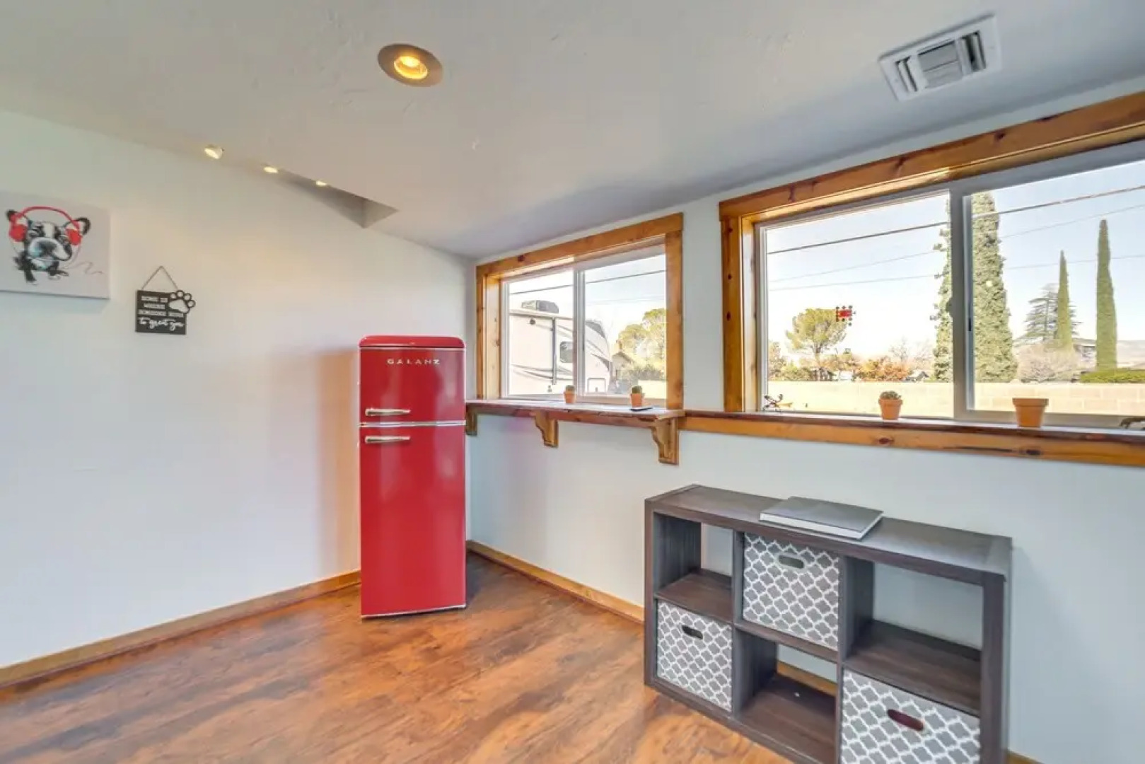 Artsy Cottonwood Home w/ Hot Tub, Walk to Wineries