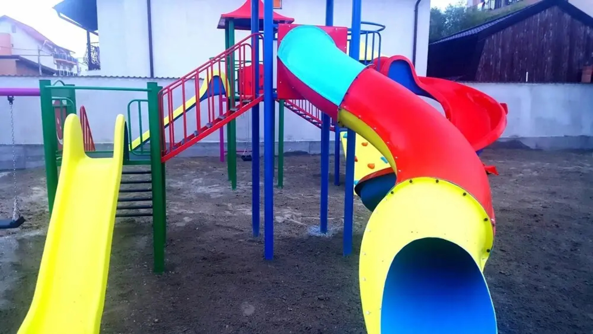 Sangria Luxury Family