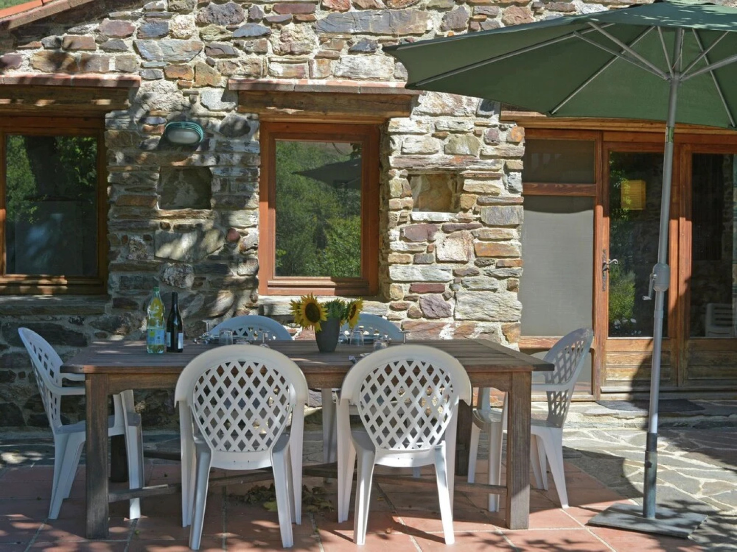 Chic Farmhouse With Swimming Pool in Prunet-et-Belpuig