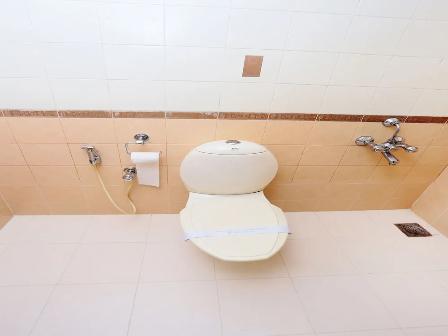 Capital O 45944 Club 7