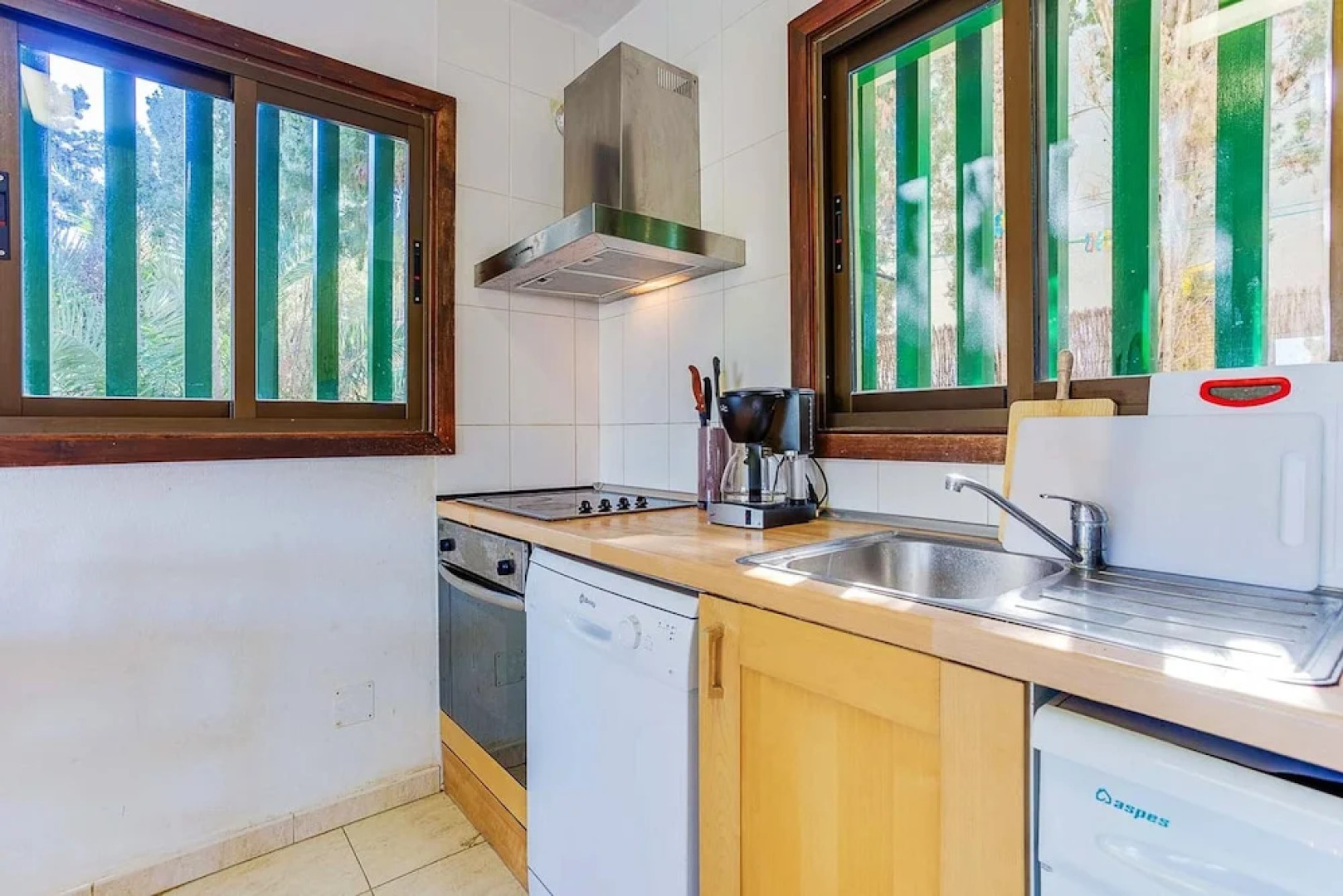 Villa With 5 Bedrooms in Portocolom, With Wonderful City View, Private Pool, Enclosed Garden Near the Beach