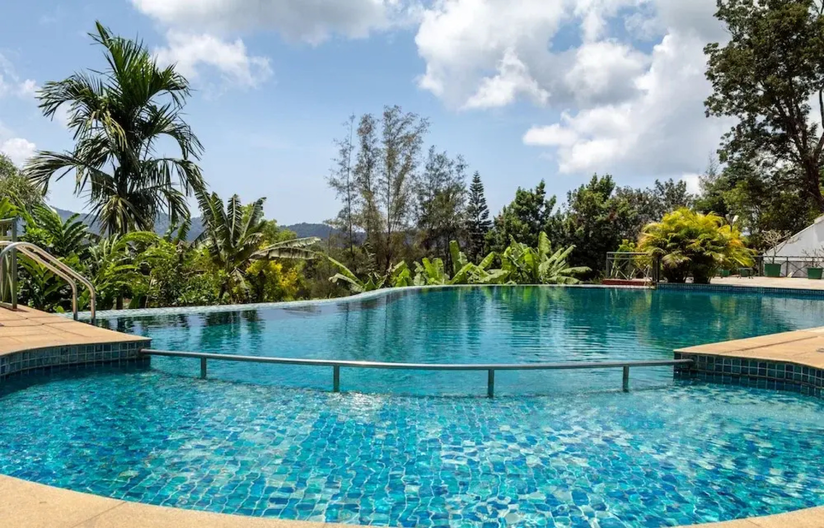 Ambatty Greens Resort