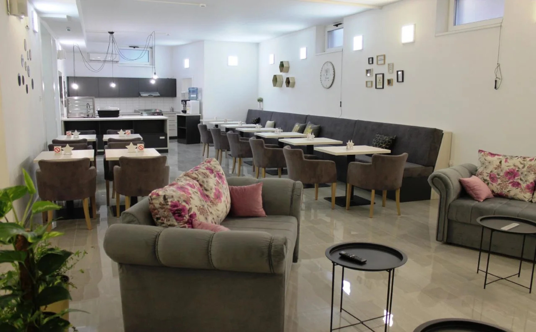 Garni Hotel 11Tica DM