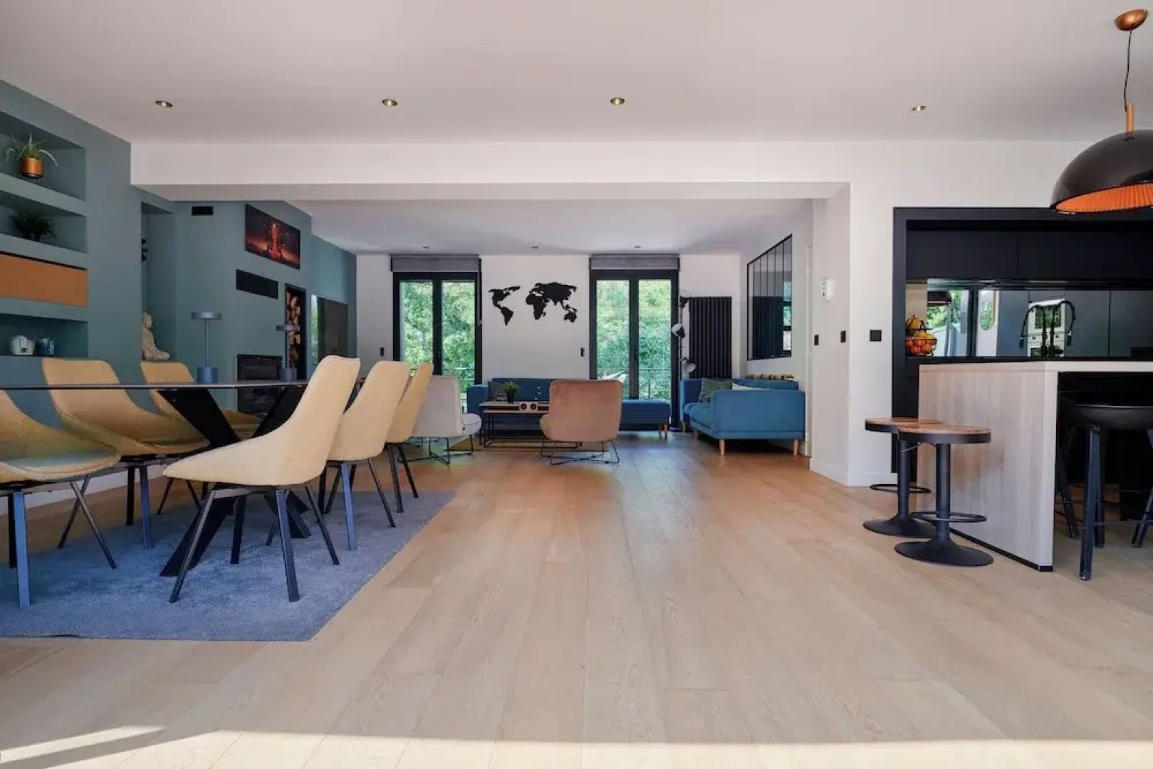 Paris Garden River residence
