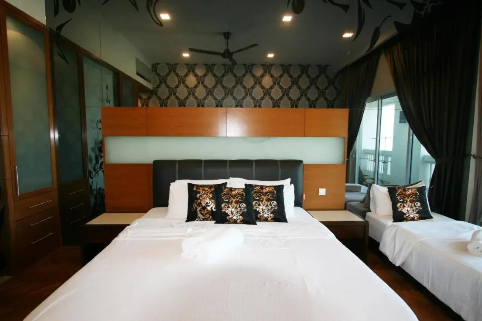 Penhome The Suite Straits Quay