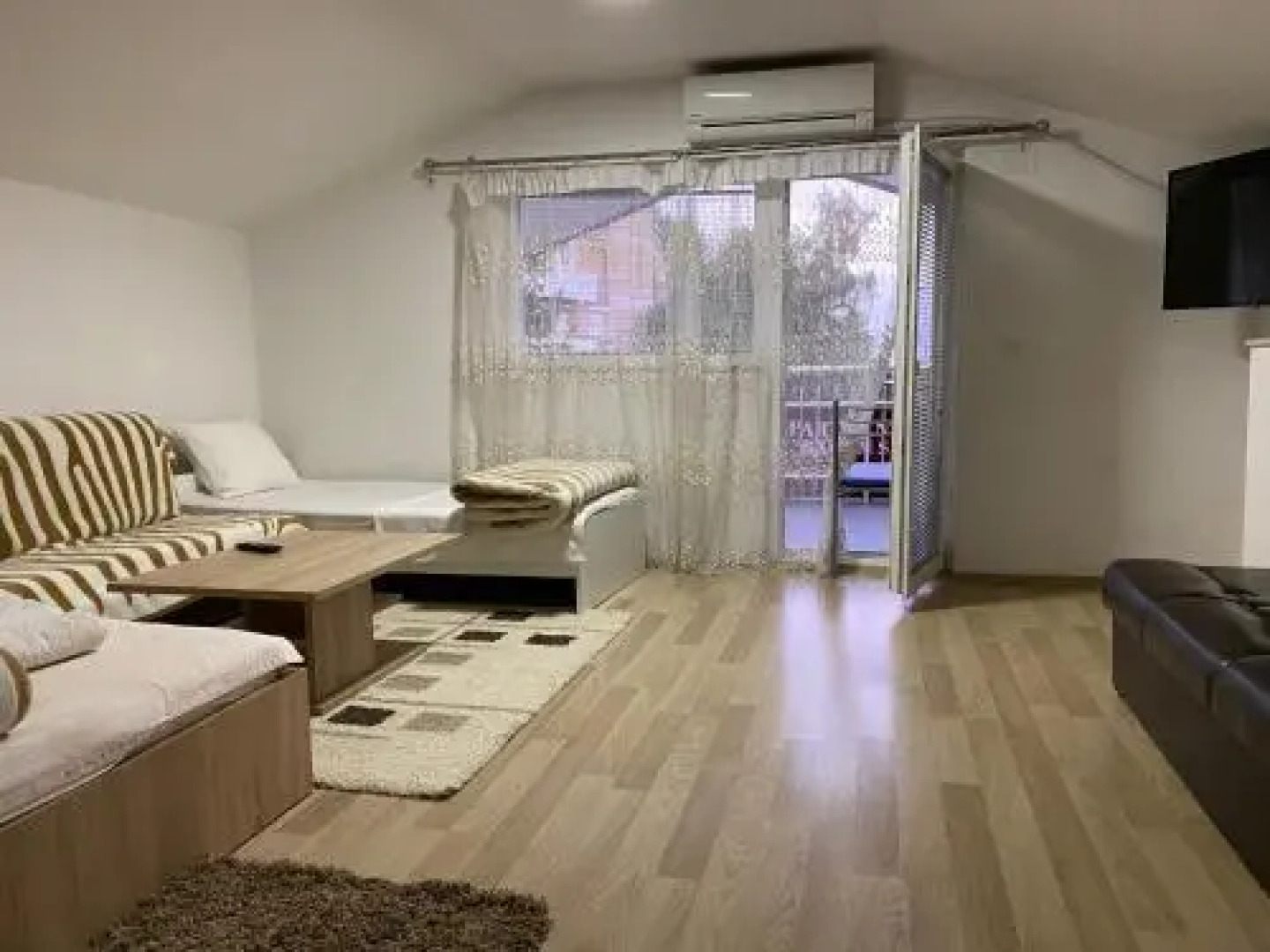 Venecia Plaza Struga