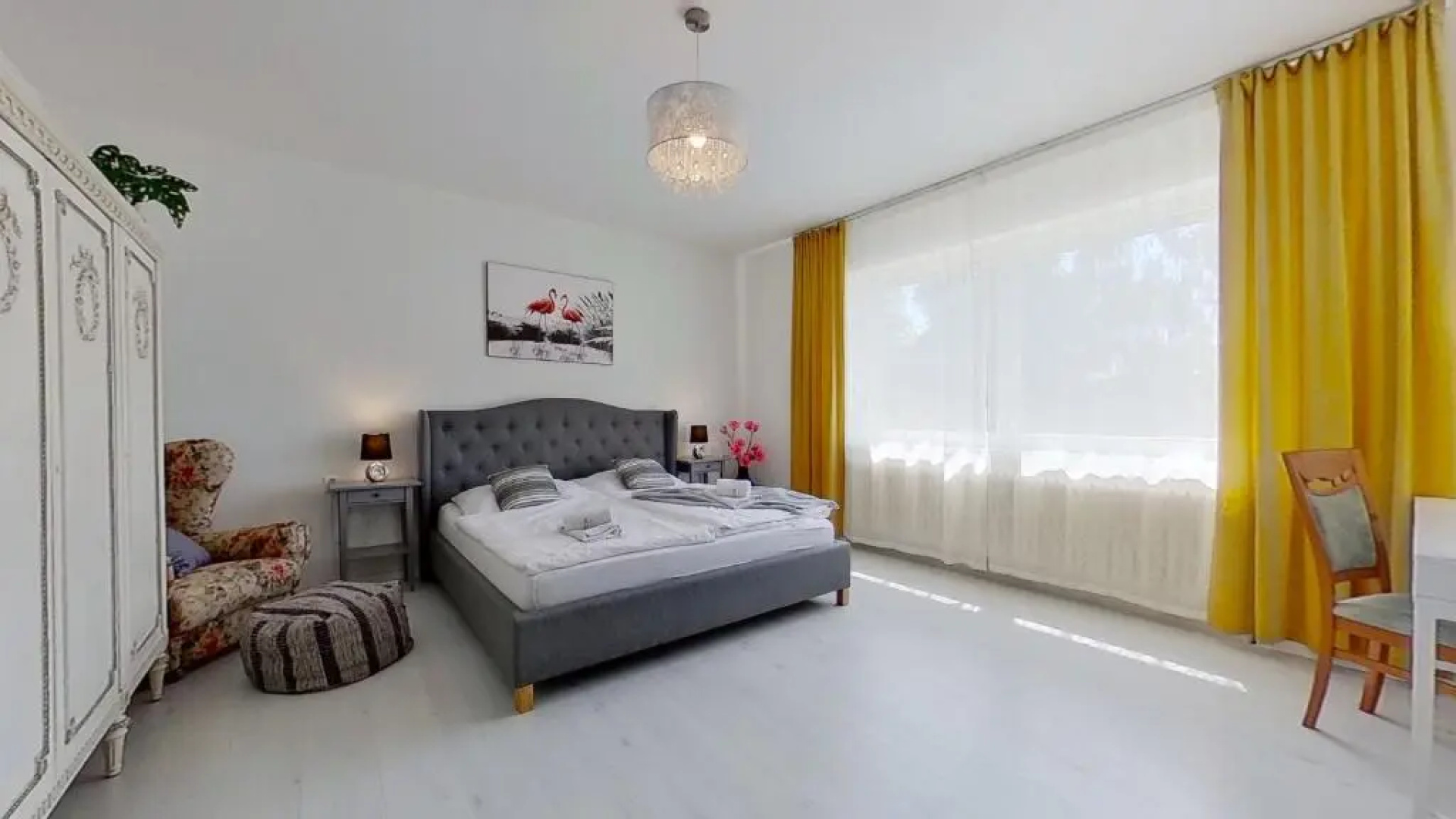 Ron De Mar #1 modern room