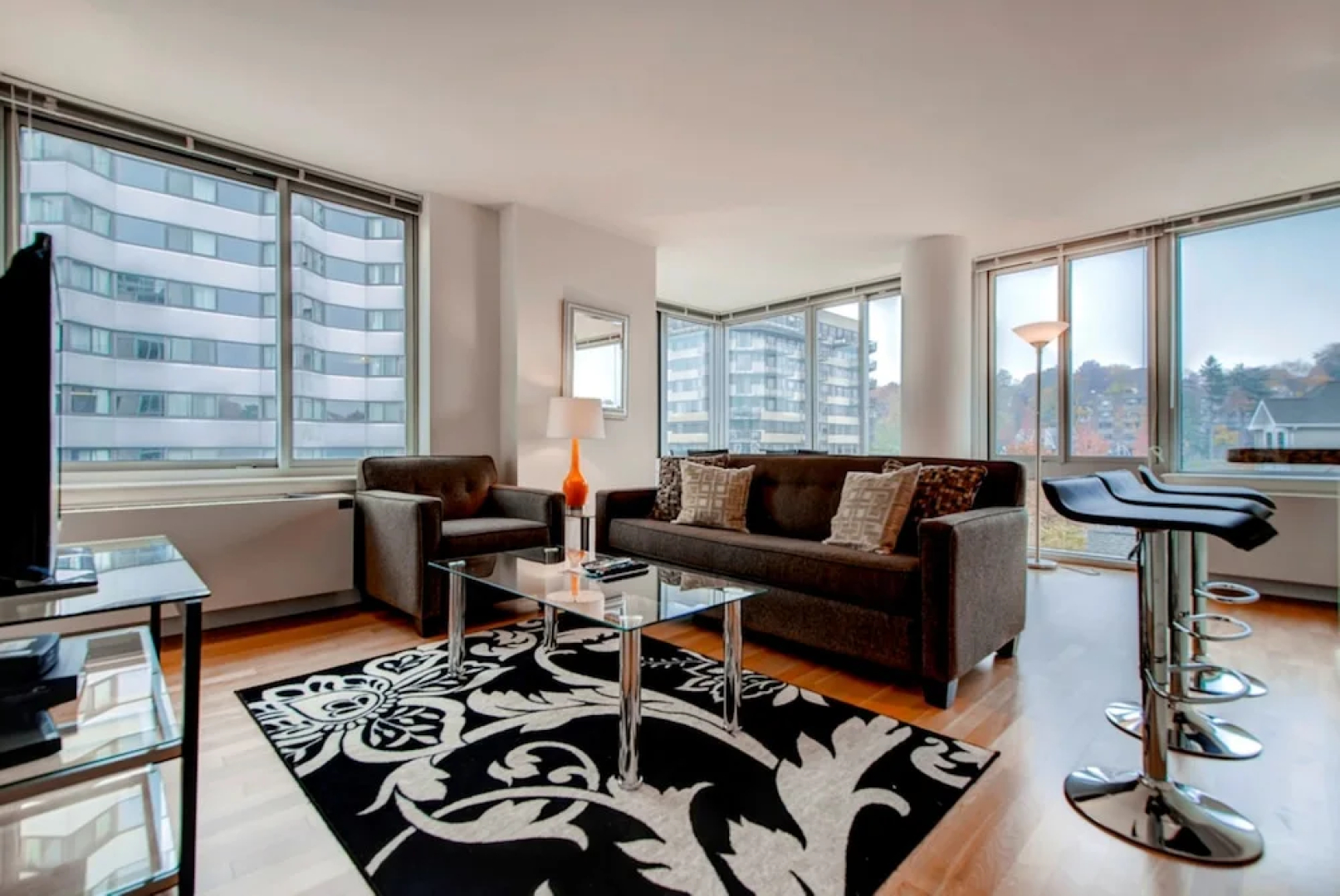 Global Luxury Suites at White Plains