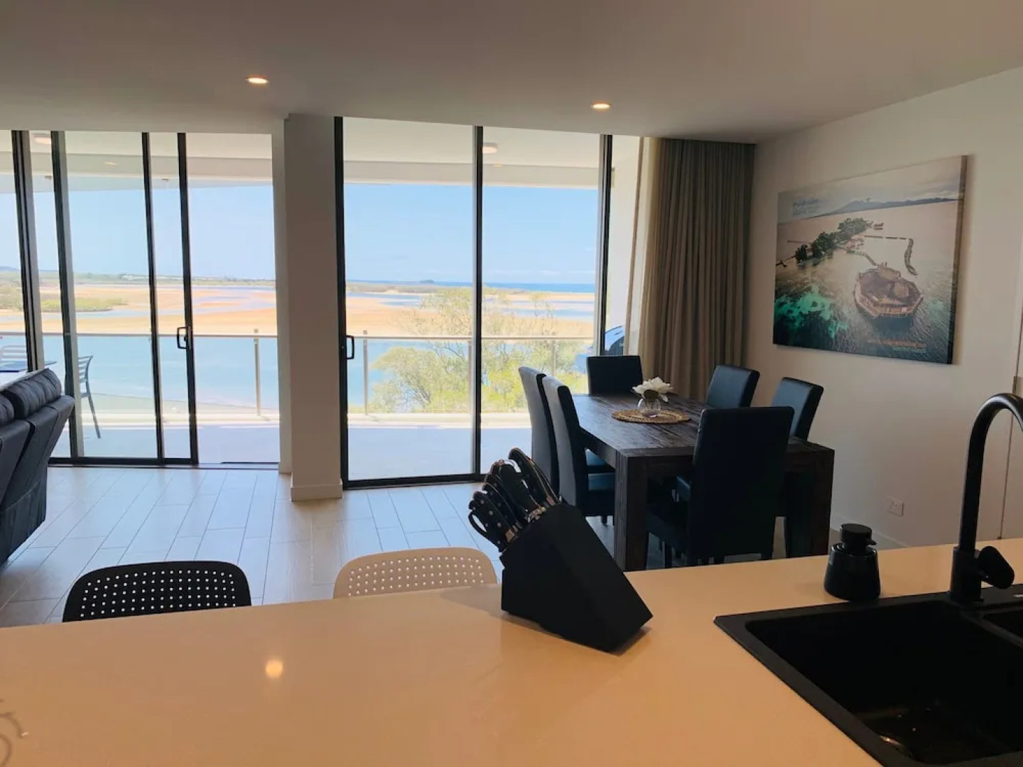 Cosmopolitan Exclusive Rental Apartments