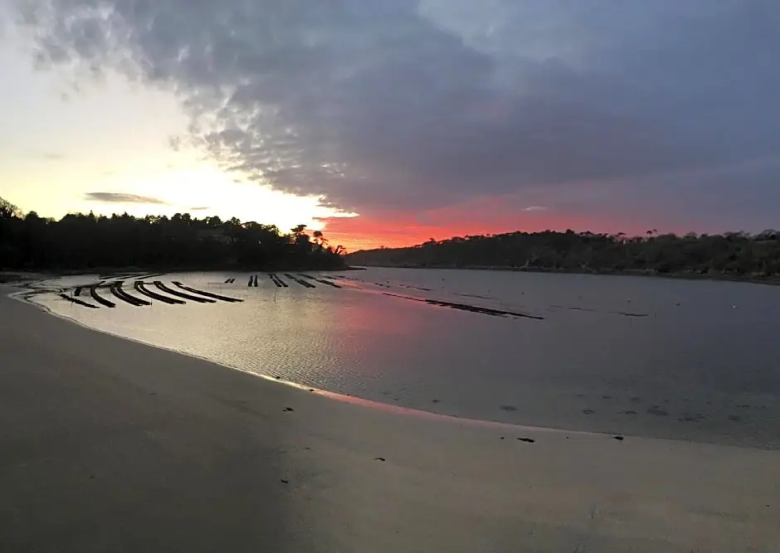 COTTAGE des RIAS 2 chambres d'hôtes ou 1 suite à 172 m de la mer