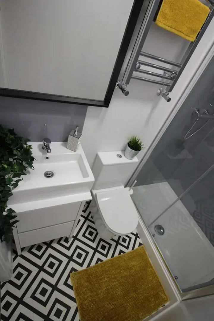 Apartments St Thomas Road