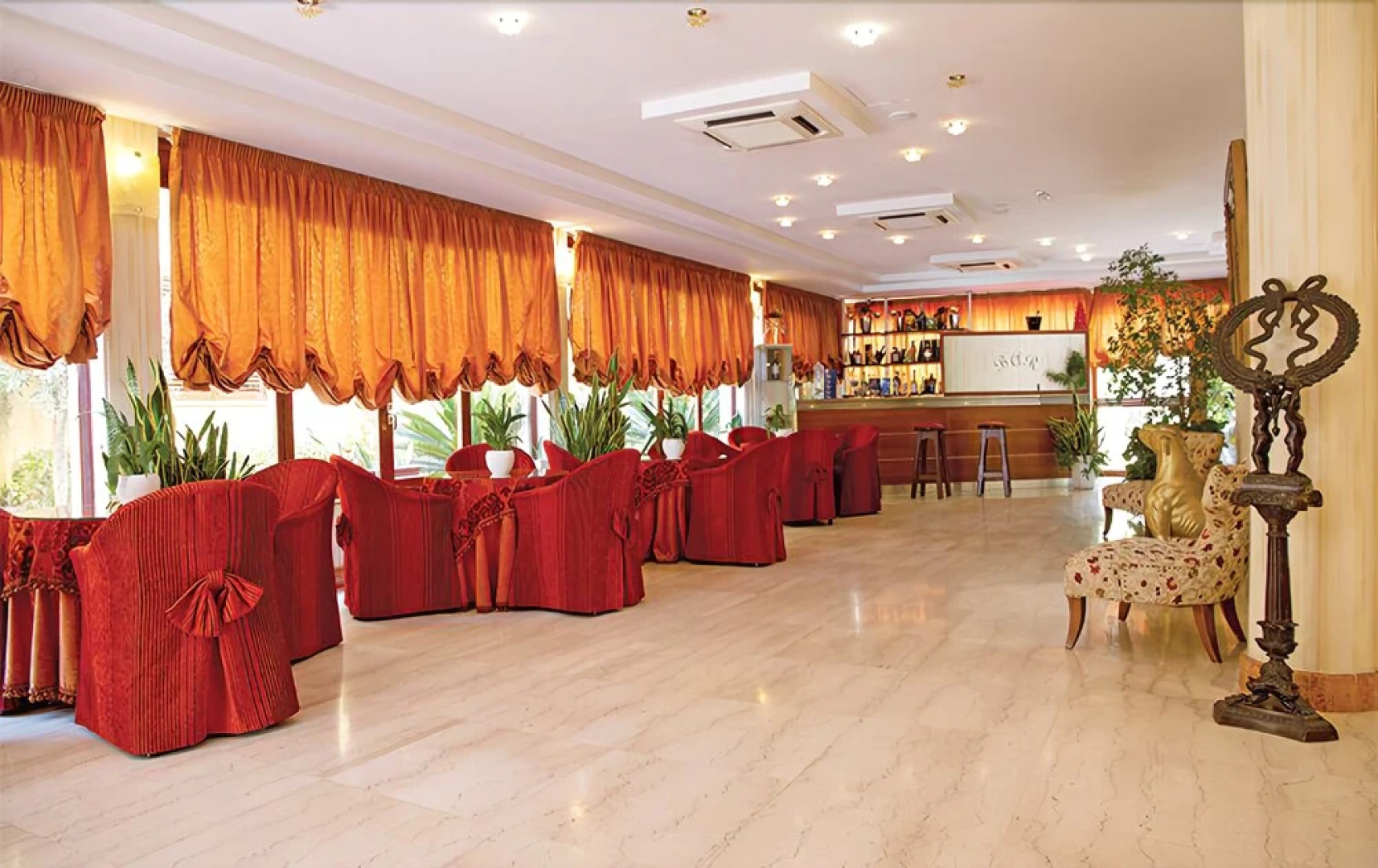 Paradiso Hotel