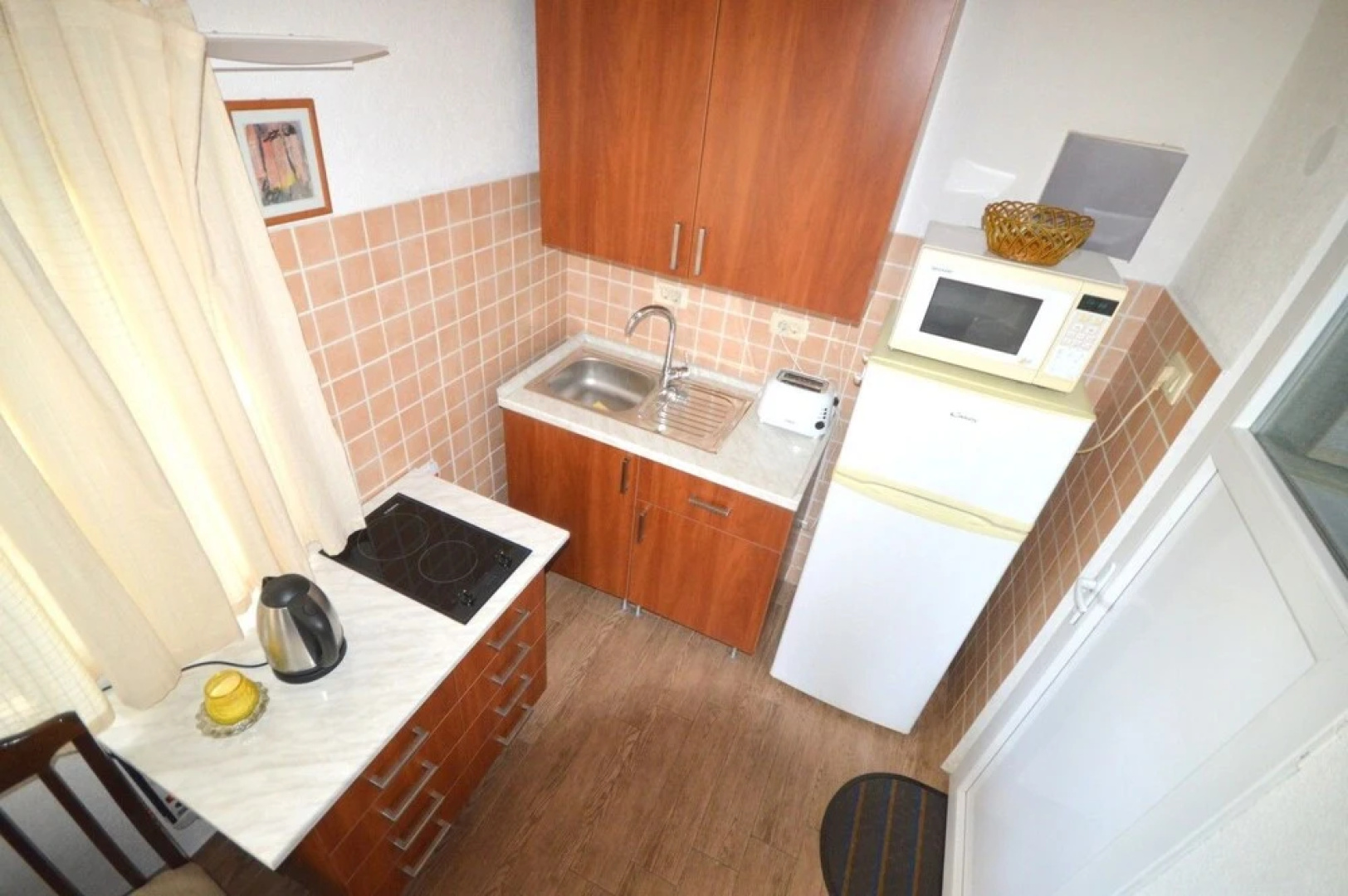 Lazzaro Apartments