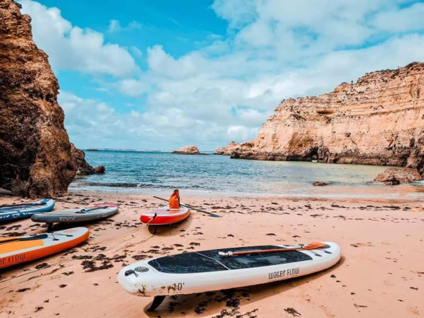 Beautiful 2-bed House in Lagoa Torrinha, Algarve