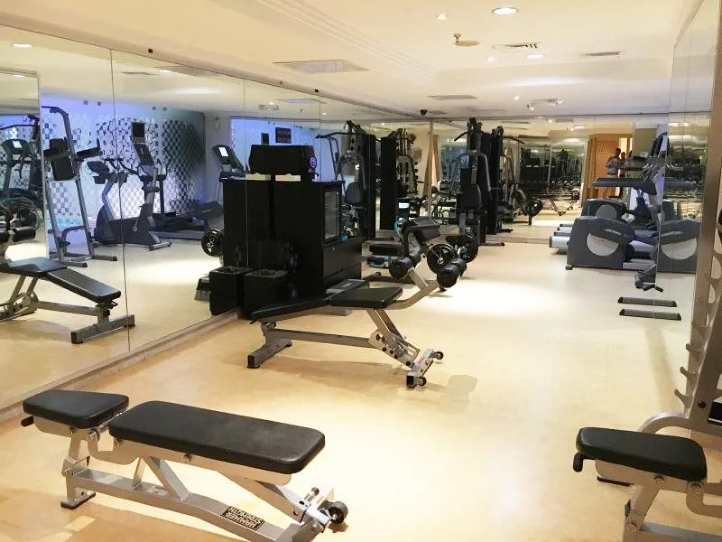 Mirage Suites Hotel - Family Only