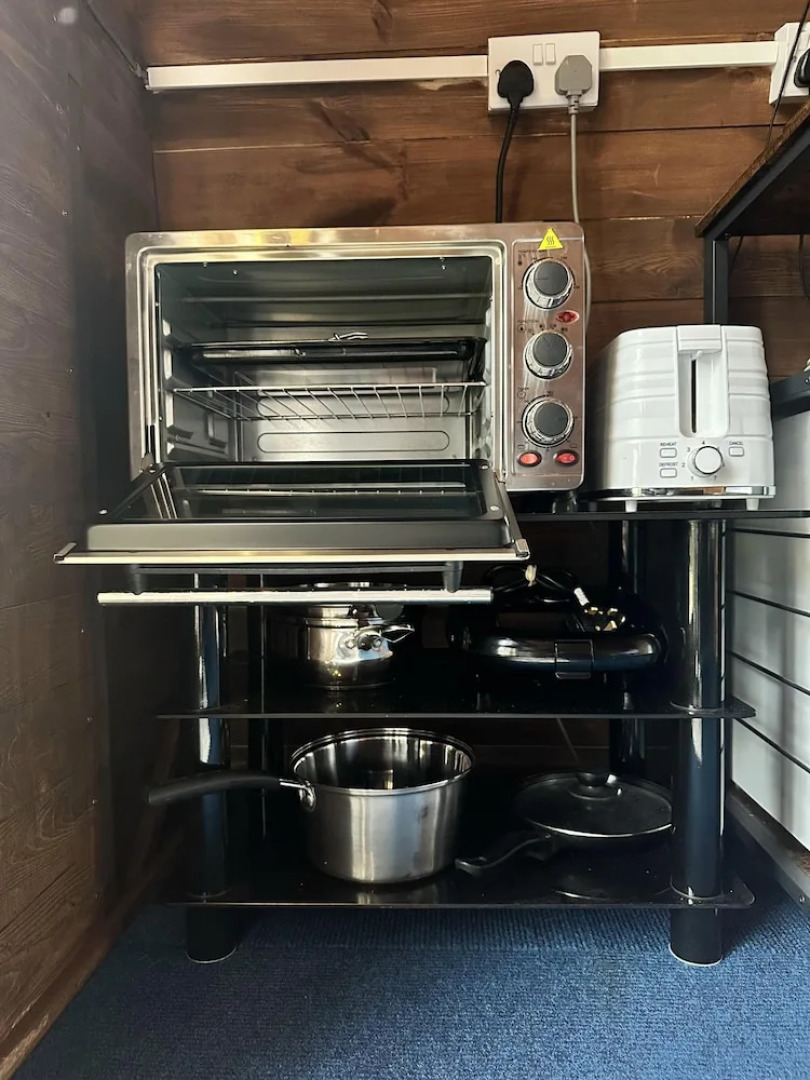 Woodland Camping pod With use of Campsite Bathroom