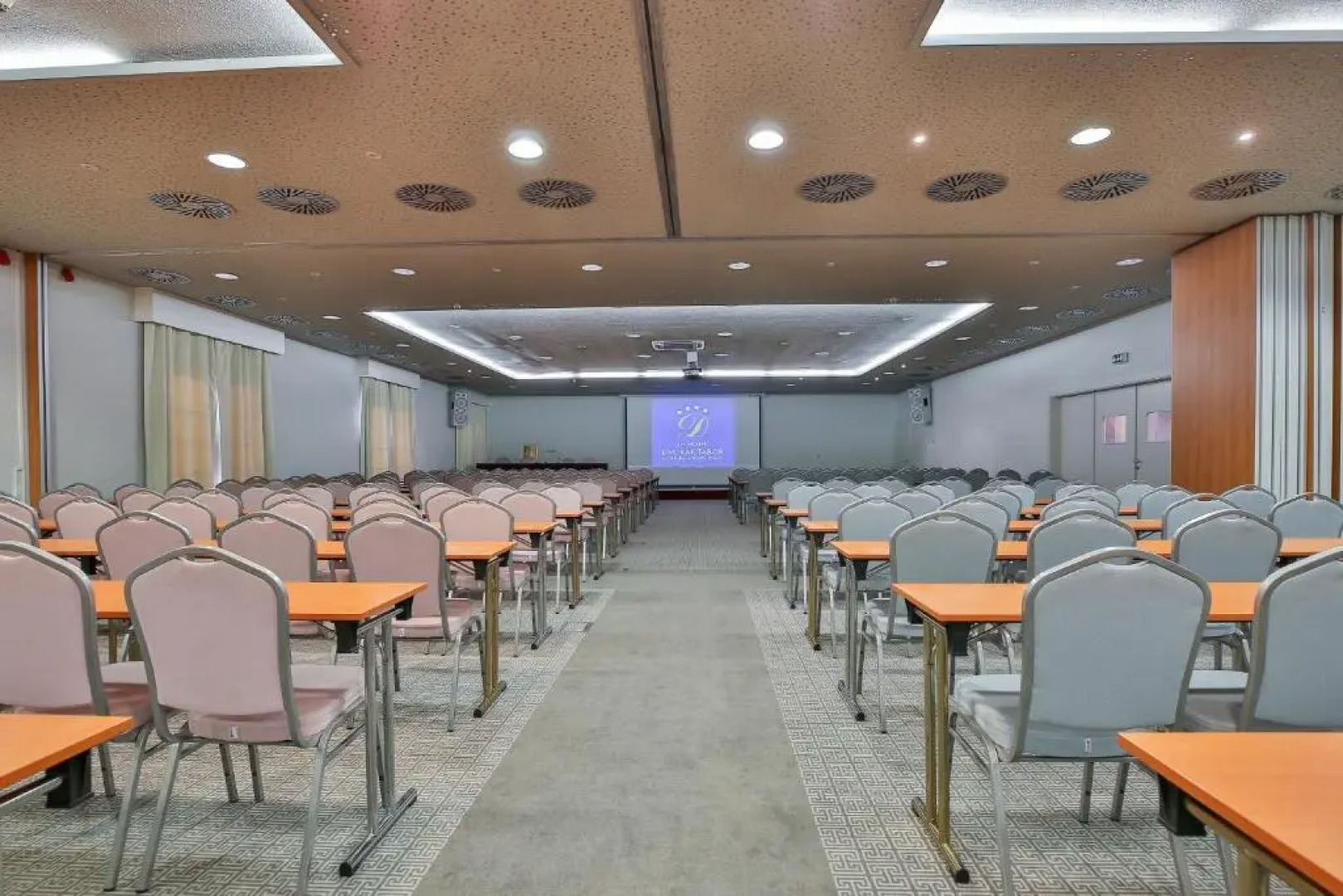 LH Hotel Dvorak Tabor