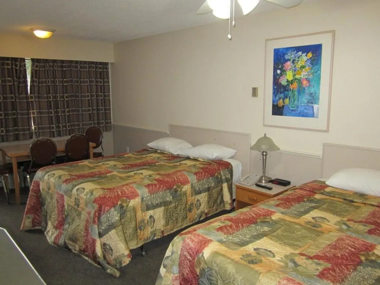 Heritage River Inn