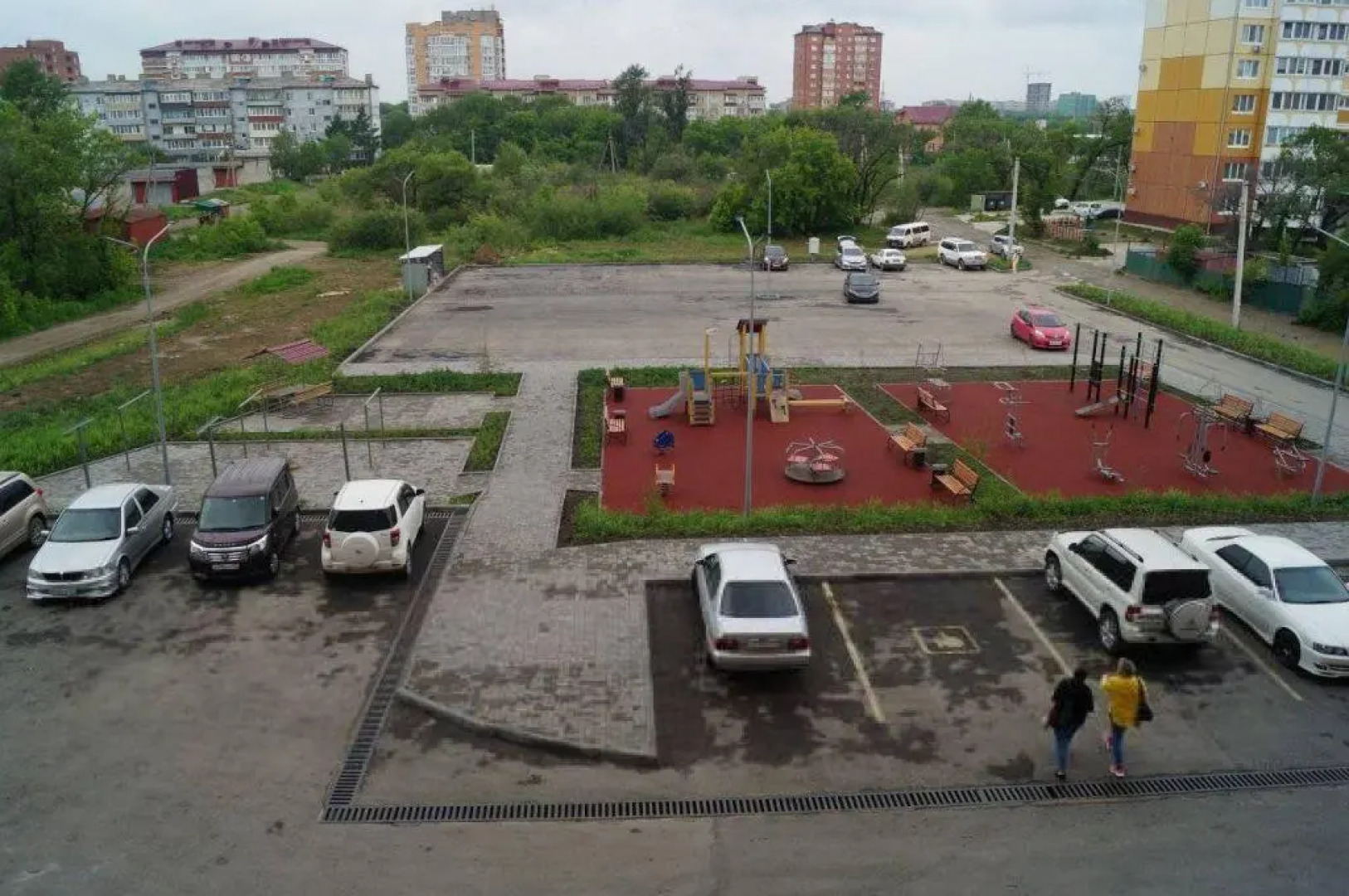 Апартаменты на улице Бирюкова 16