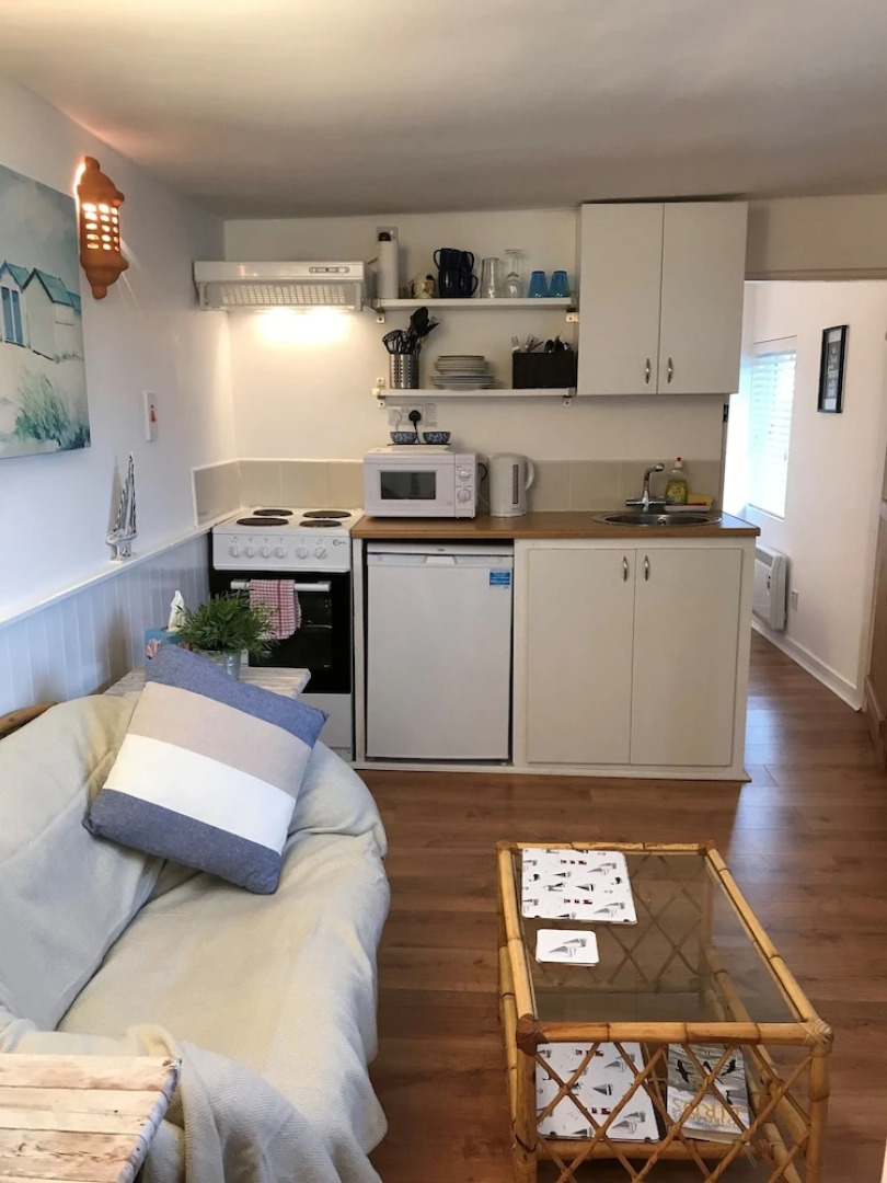 The Surf Hut at Beachcomber cottage