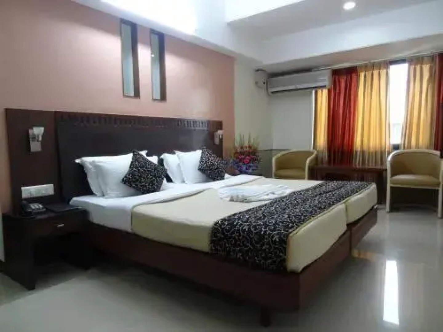 Hotel Ayodhya