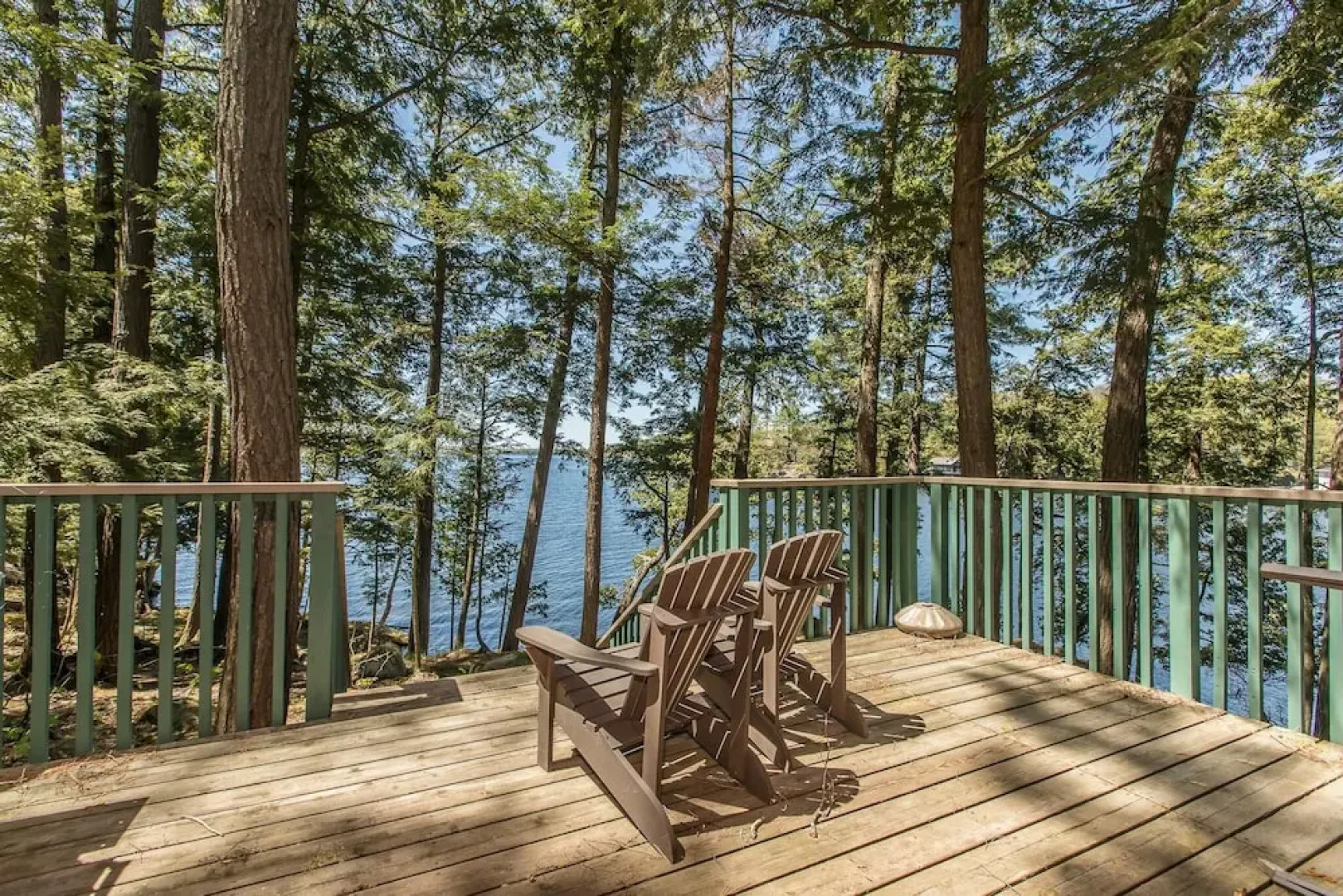 Westview~Beautiful 3 bedroom 1 bath cottage on Lake Rosseau