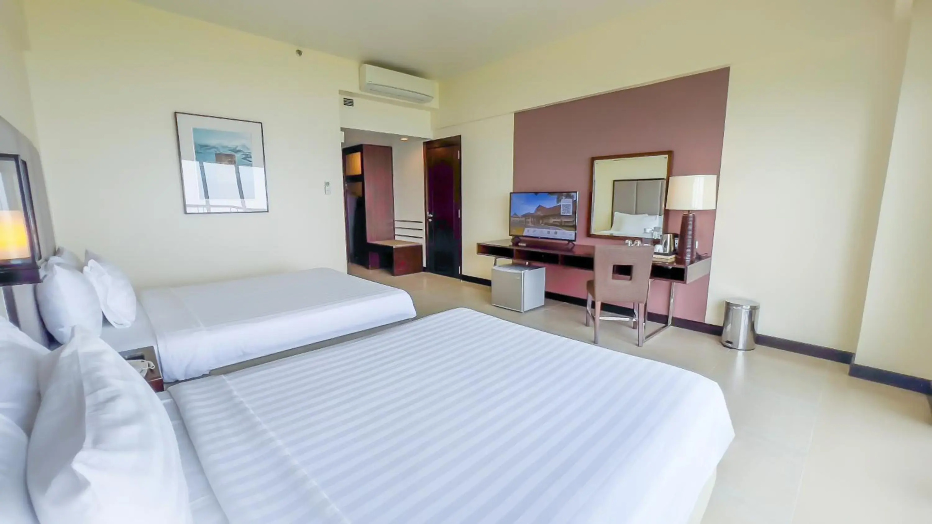 Taal Vista Hotel