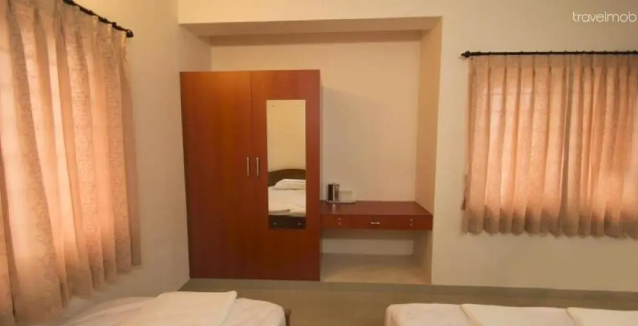 ThulasiRams Service Apartments