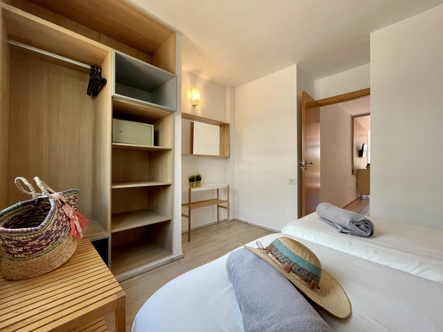 Leticia Del Mar Apartments