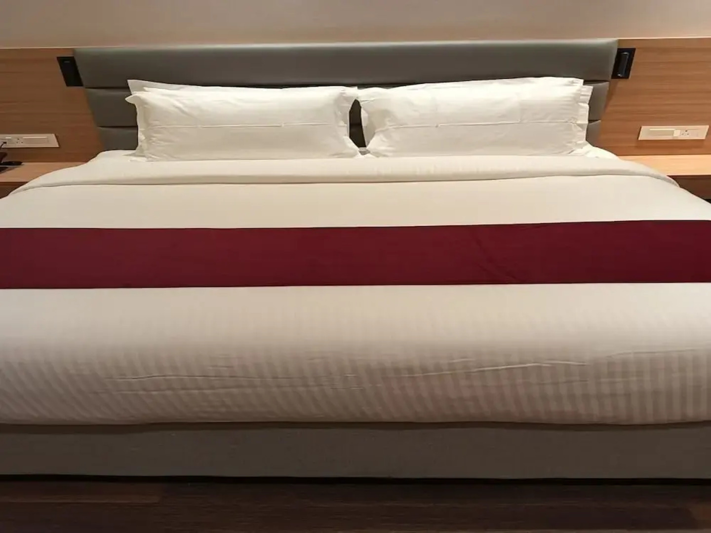 The White IBIS A Boutique Hotel