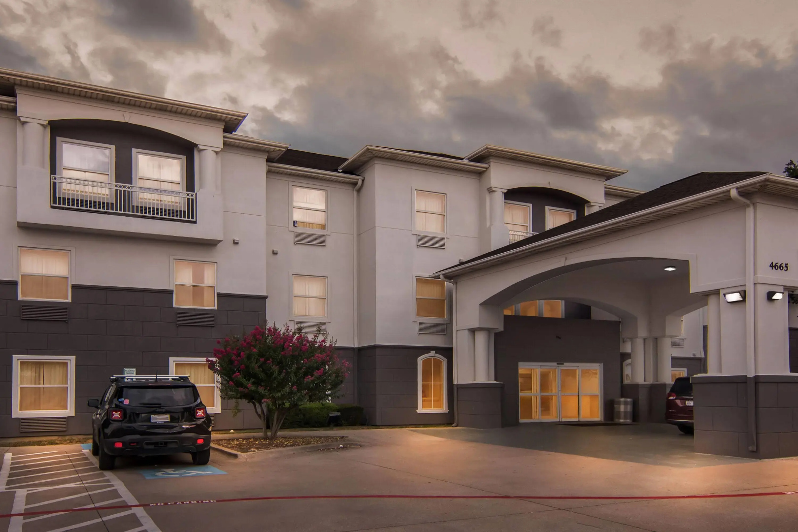 Super 8 by Wyndham Fort Worth Stockyards