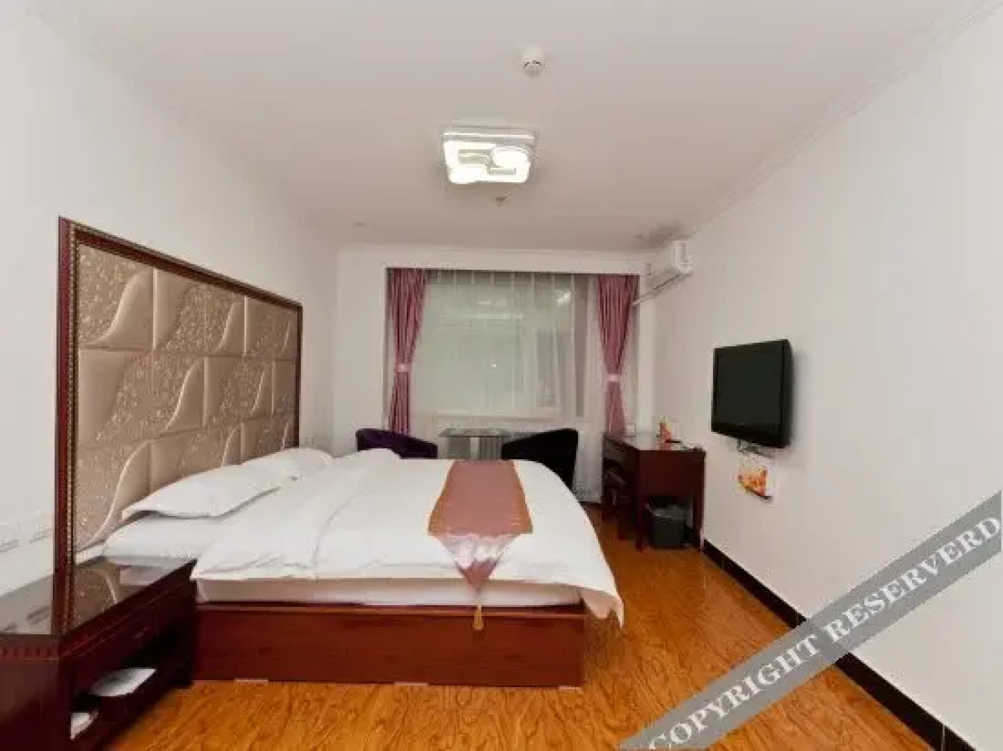 Sanhe Xinggong Hotel