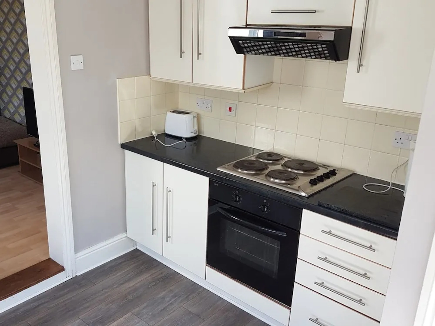 Reginald Budget Rooms