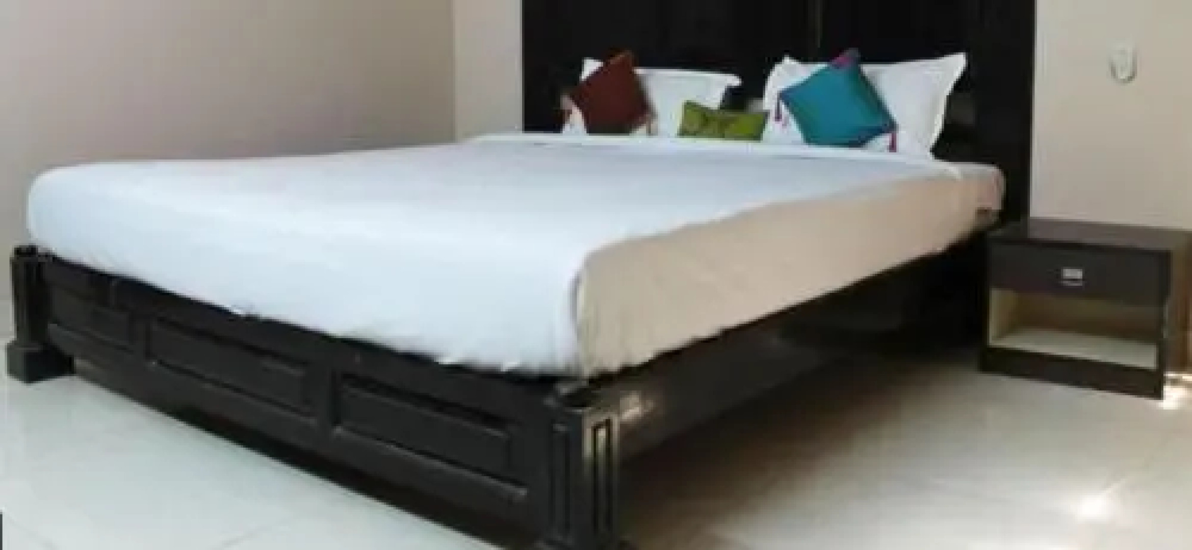 Hotel and Rooms (Hotel Shiv vilas)