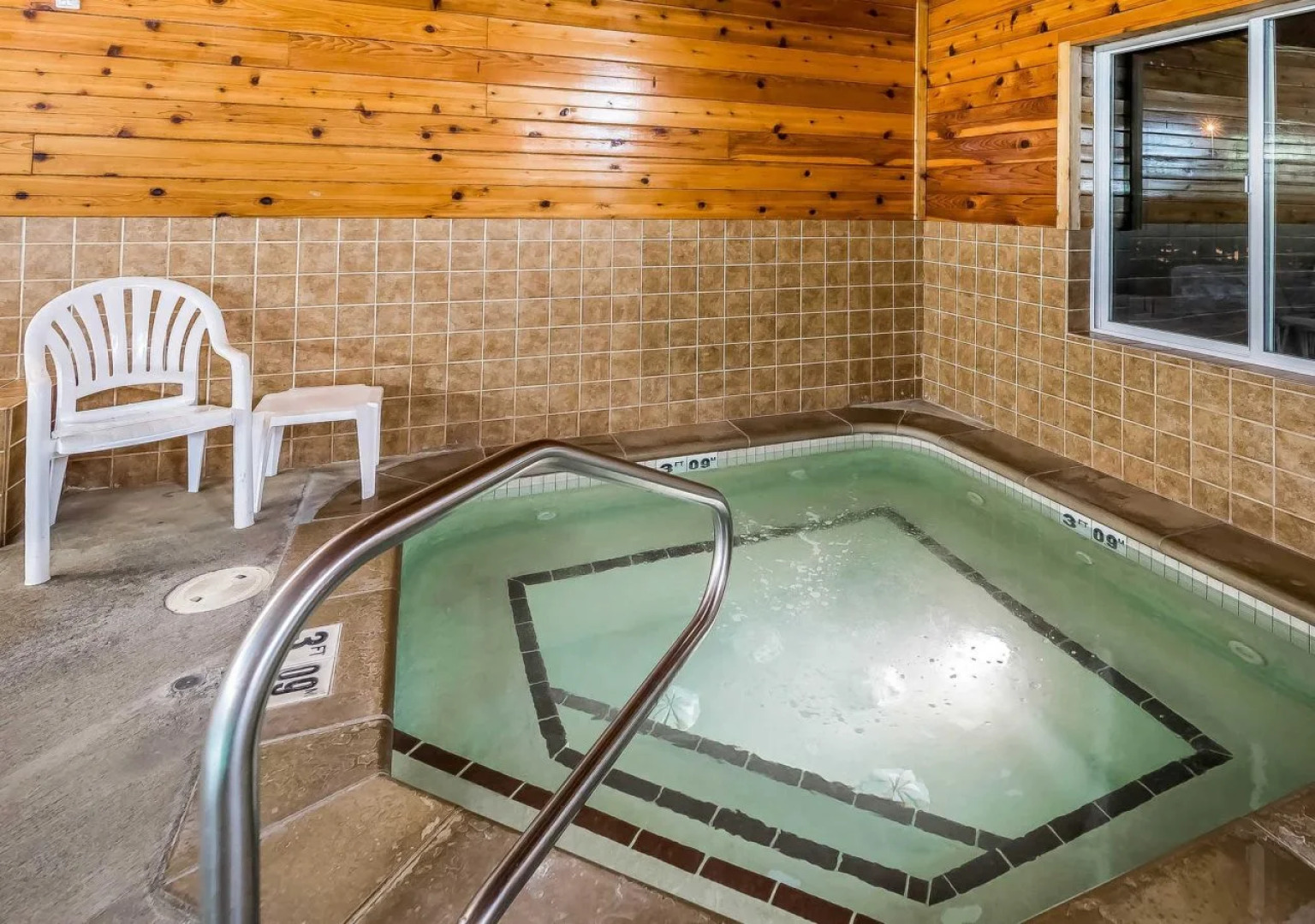 Comfort Suites Anchorage International Airport