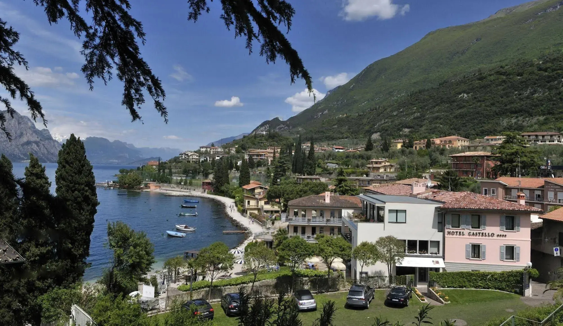 Hotel Castello Lake Front