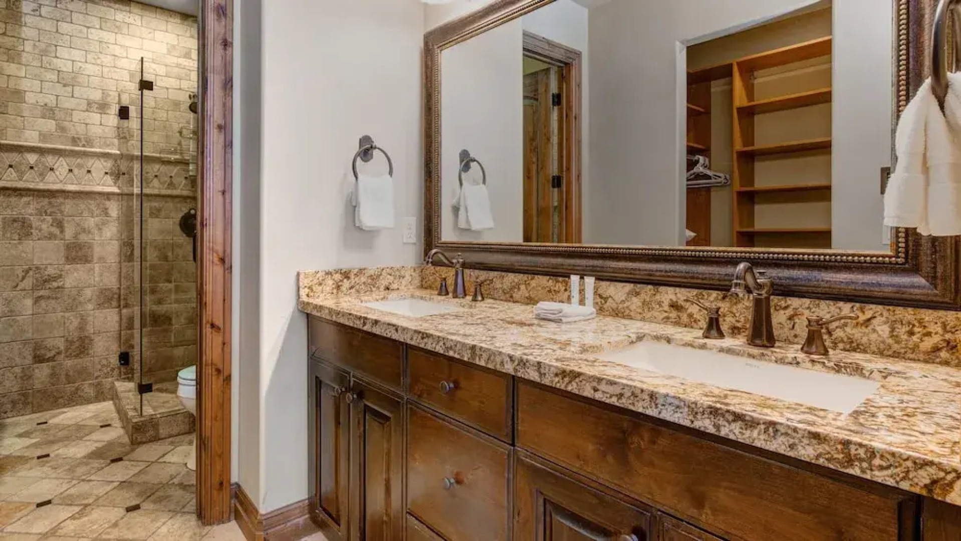 Stillwater Shores 1273 5 Bedroom Townhouse by RedAwning