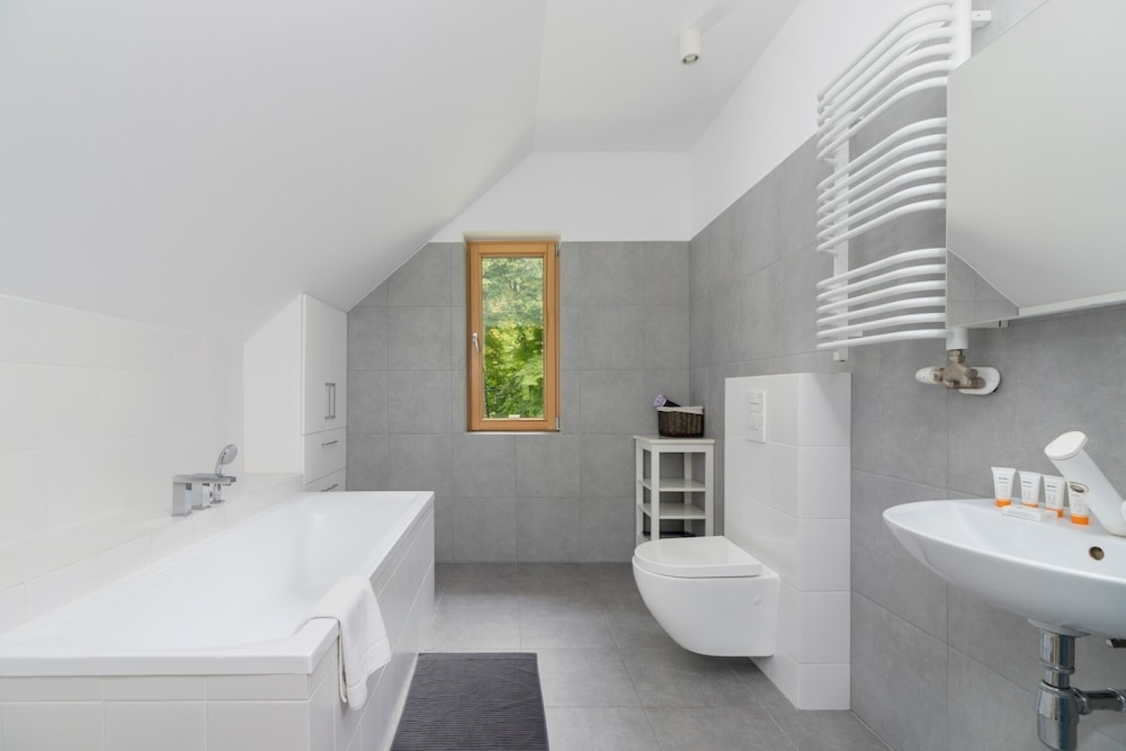 Beautiful House Korzkiew by Renters