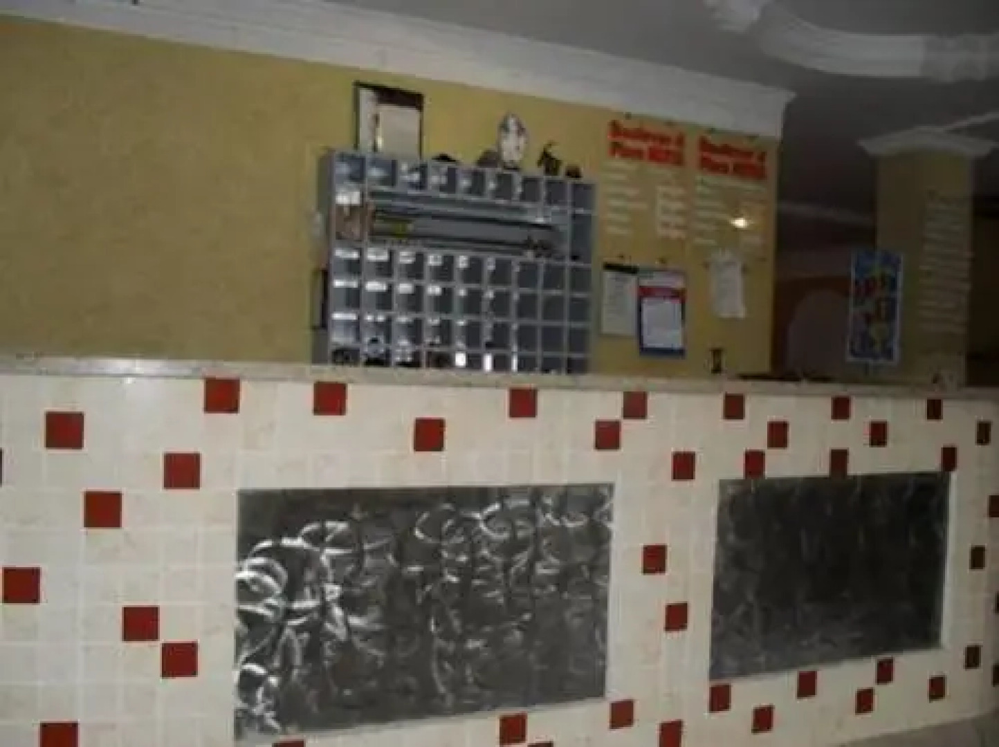 Boulevard Place Hotel