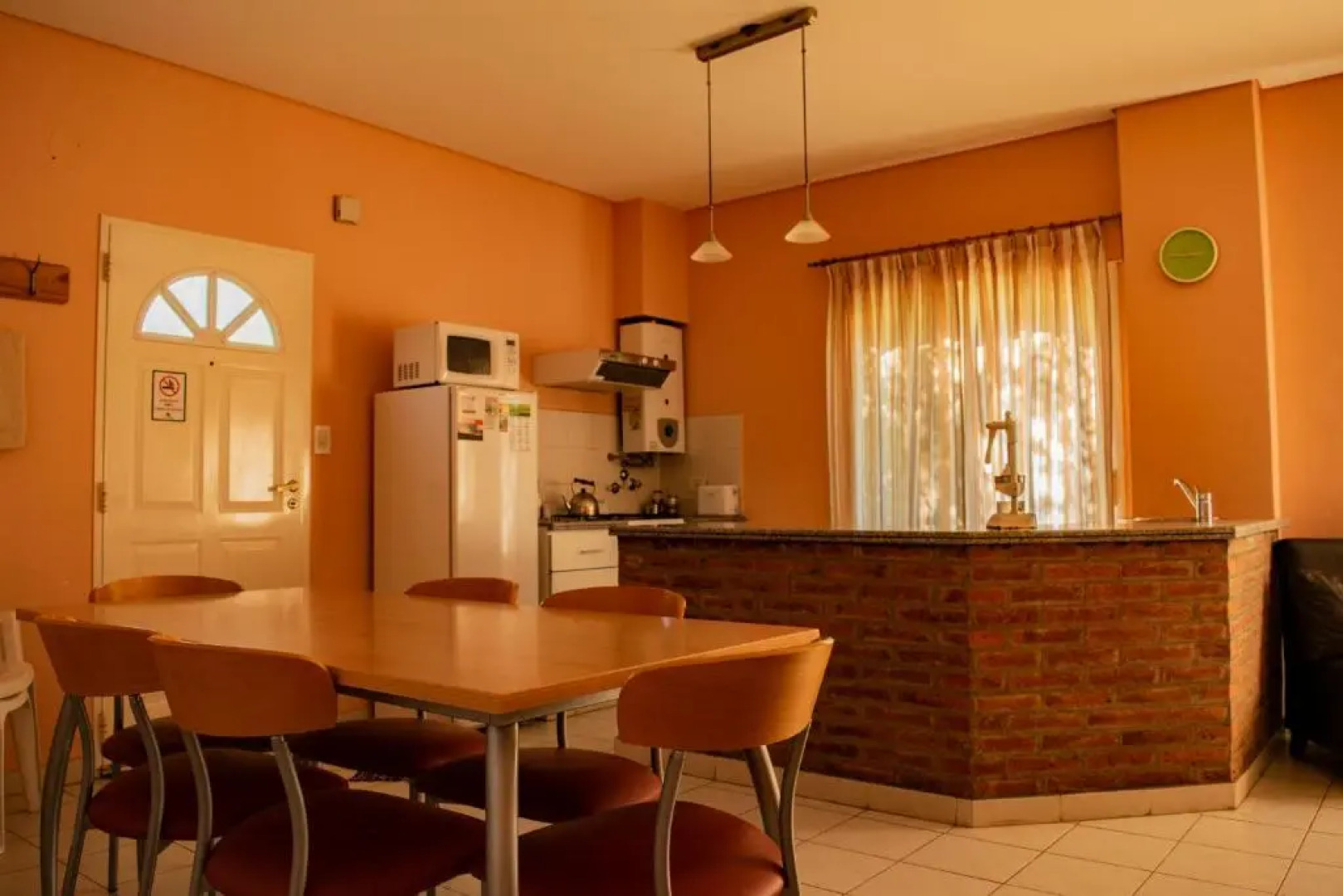 Los Robles Apart Hotel