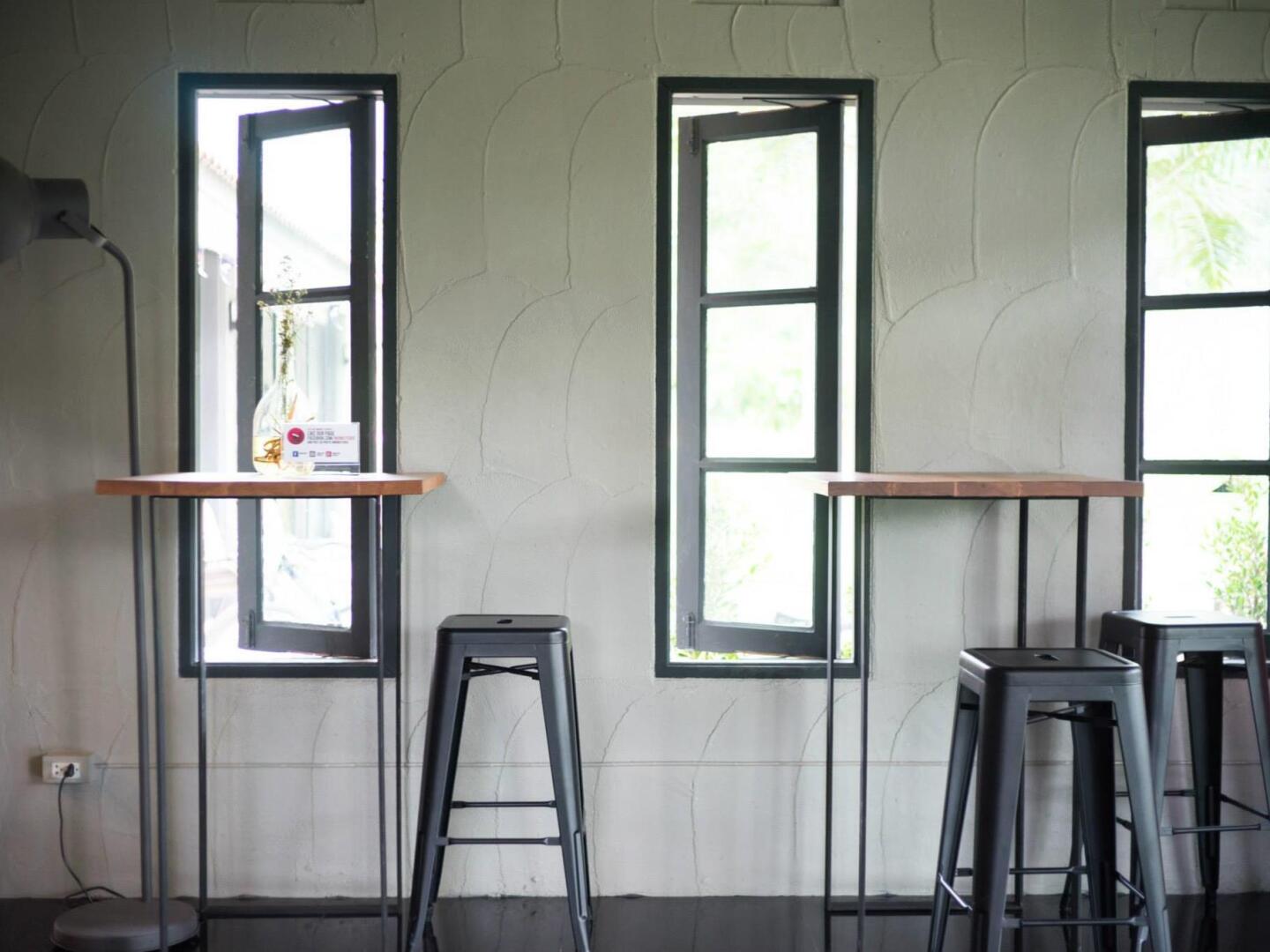 Monkey Dive Hostel Khaolak