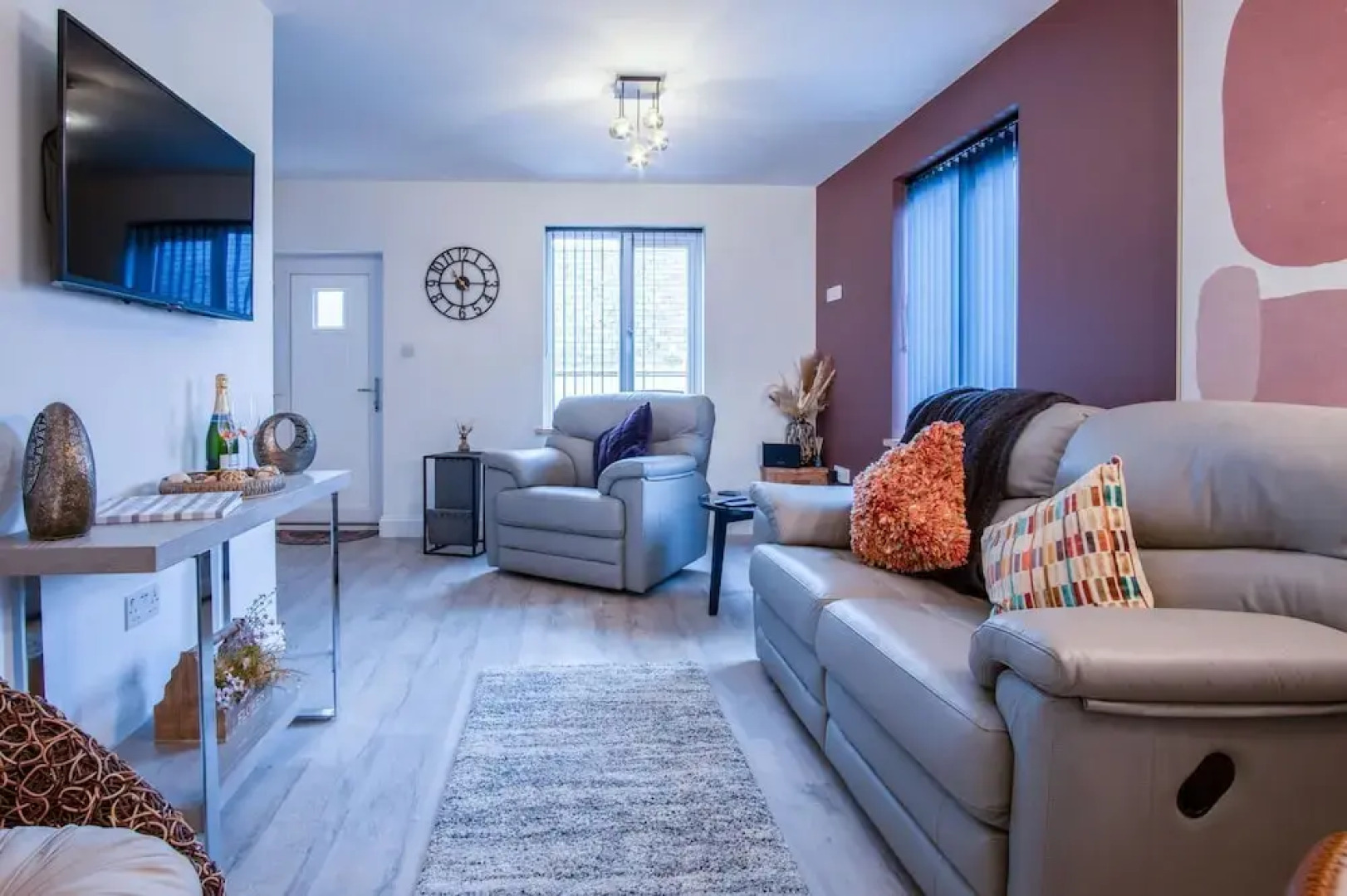 Wiston Street - 2 Bedroom Holiday Home - Pembroke