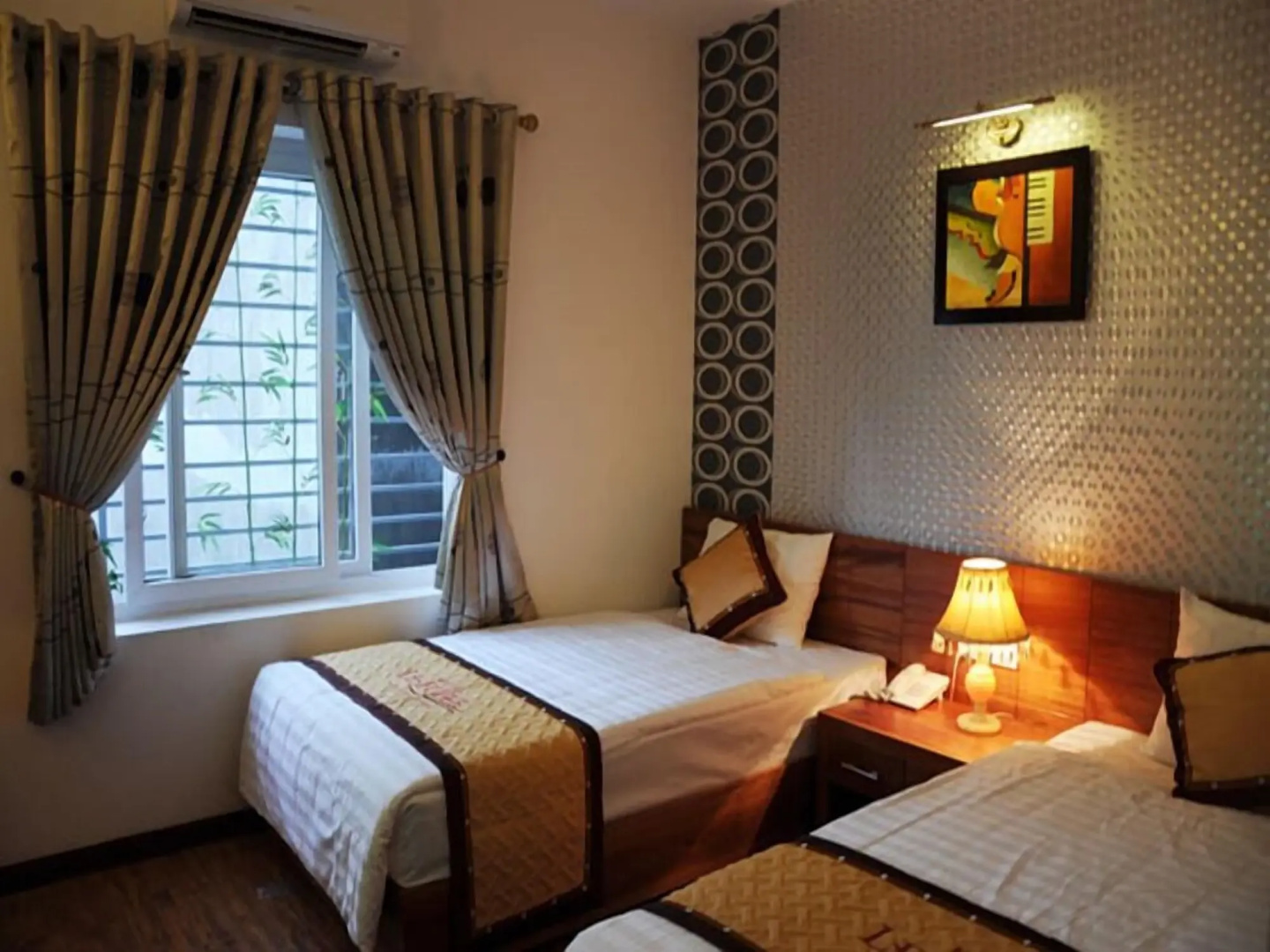 Le Foyer Hotel