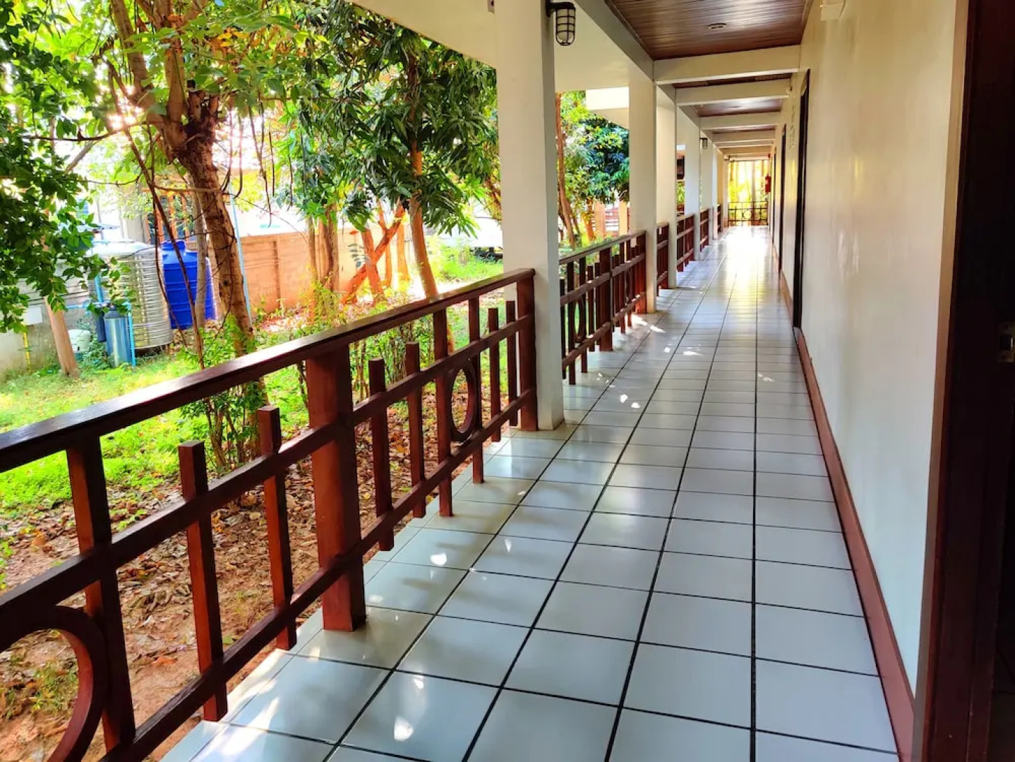 Thongpaeka Hotel