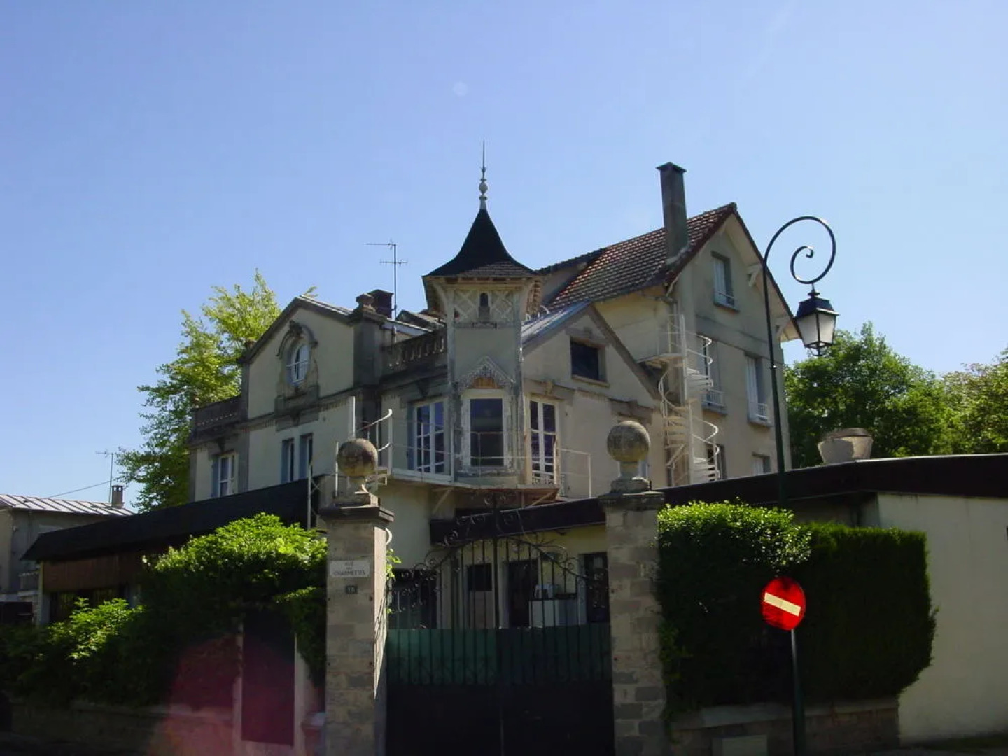 Budget Inn Barbizon - Fontainebleau