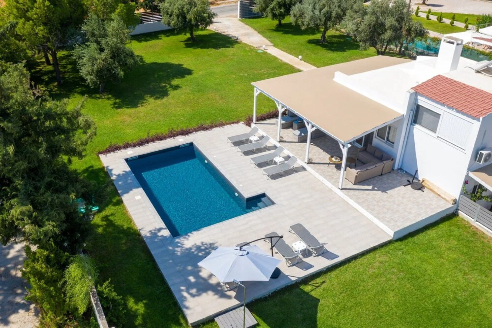 Casa Bianca Villa With Private Pool