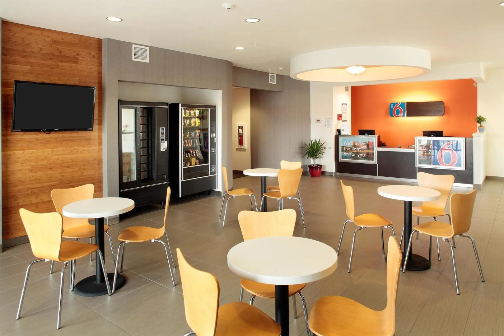 Motel 6 Wilkes Barre, PA - Arena