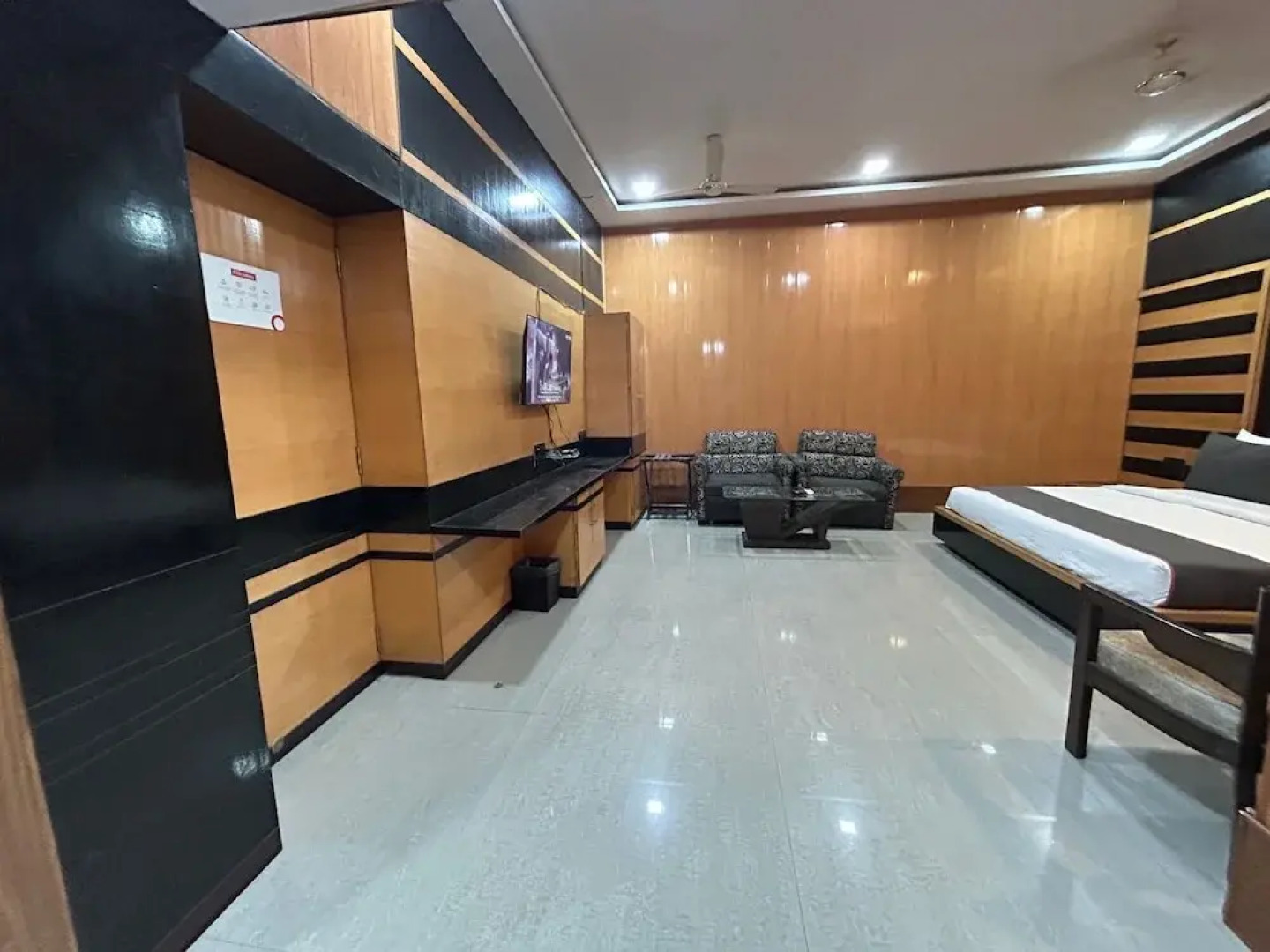 Hotel Rahul Palace by OYO Rooms