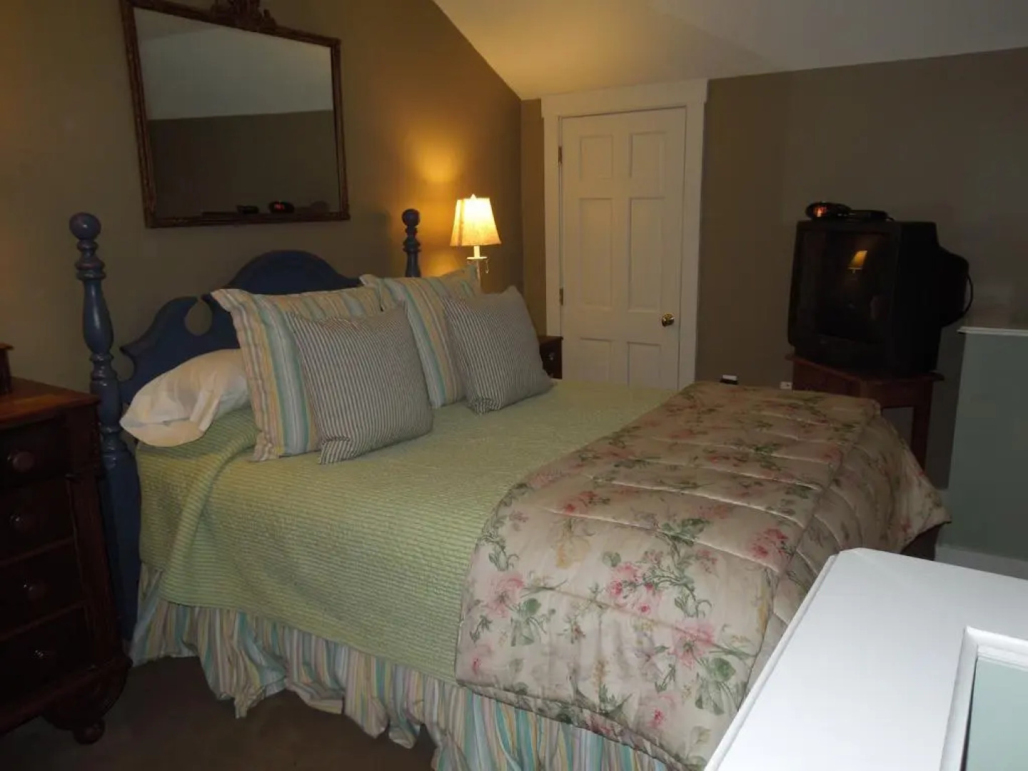 Mary Prentiss Inn