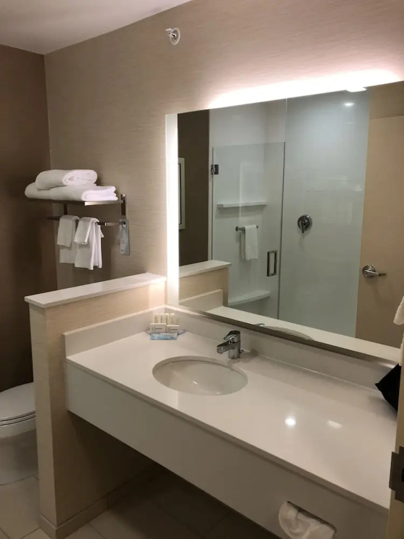 Fairfield Inn & Suites Decorah